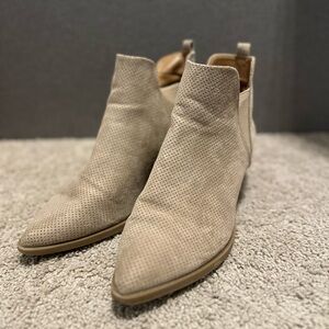 Tan Low Boots